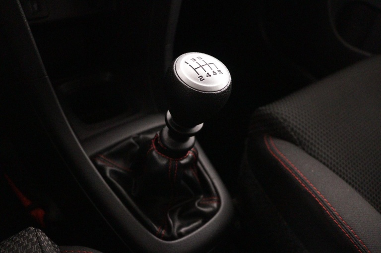 Suzuki Swift - 1.6 Sport 23