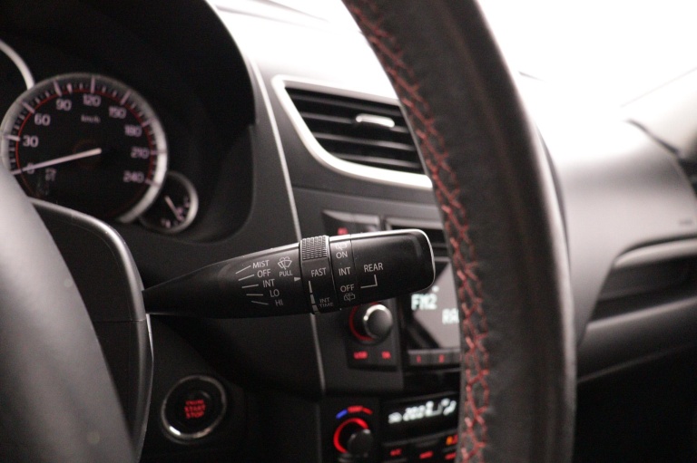 Suzuki Swift - 1.6 Sport 27
