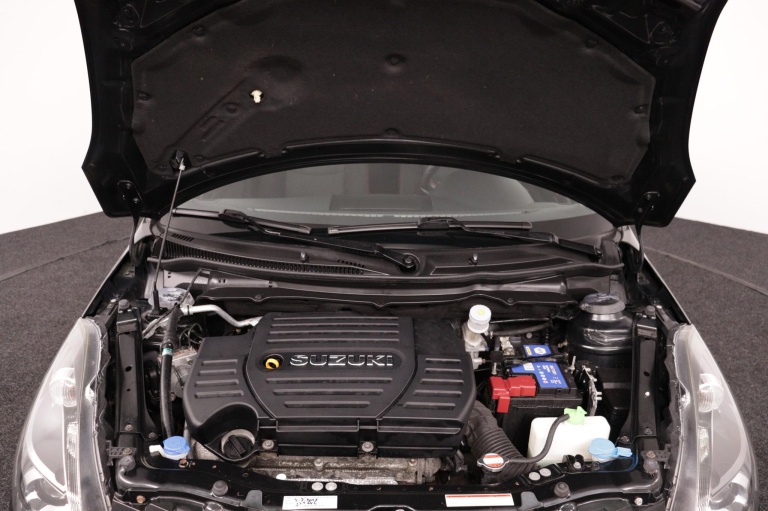 Suzuki Swift - 1.6 Sport 29