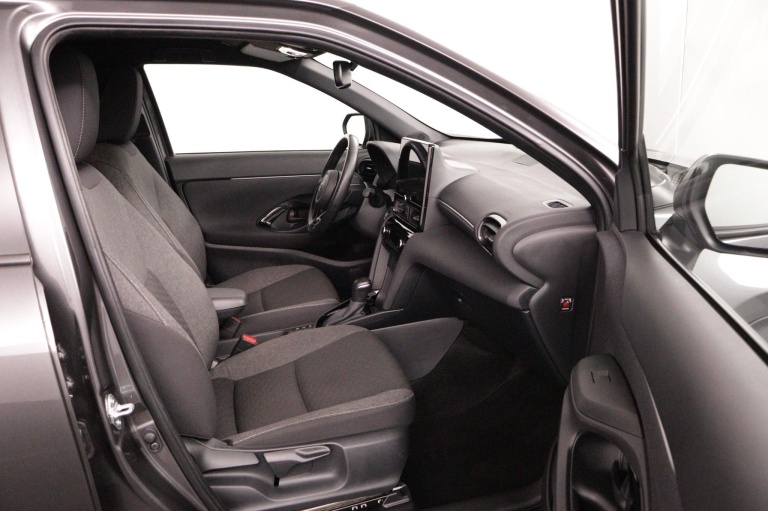 Toyota Yaris Cross - 1.5 Hybrid 115 First Edition 18