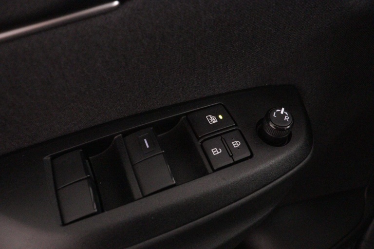 Toyota Yaris Cross - 1.5 Hybrid 115 First Edition 27