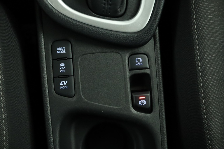 Toyota Yaris - 1.5 Hybrid Dynamic 43