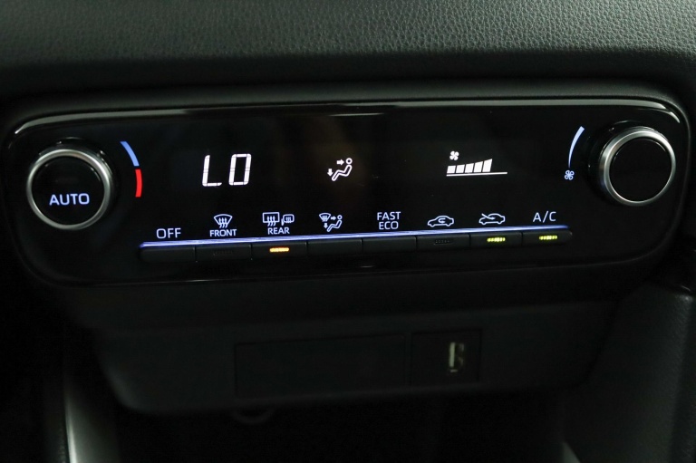Toyota Yaris - 1.5 Hybrid Dynamic 6