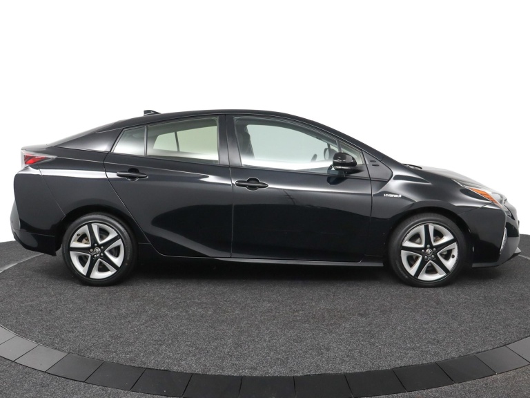 Toyota Prius - 1.8 Dark Edition 12