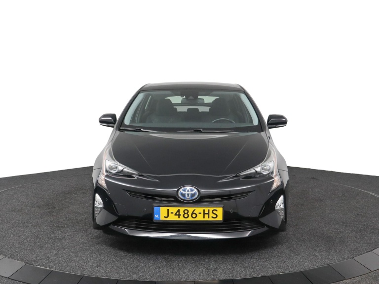 Toyota Prius - 1.8 Dark Edition 14