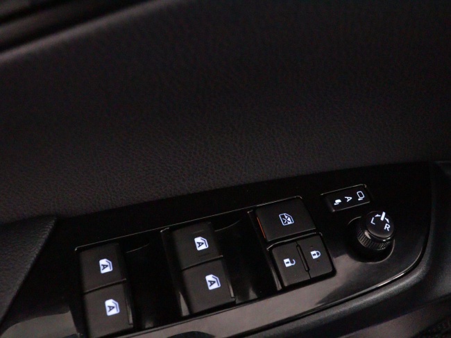 Toyota Prius - 1.8 Dark Edition