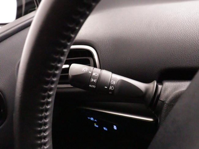 Toyota Prius - 1.8 Dark Edition