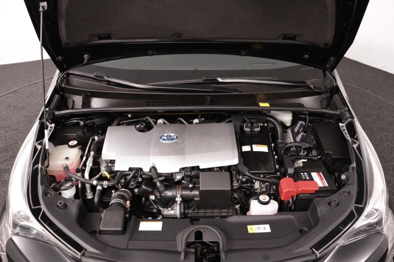 Toyota Prius - 1.8 Dark Edition 32