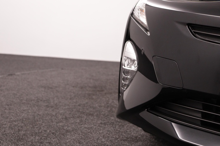 Toyota Prius - 1.8 Dark Edition 33