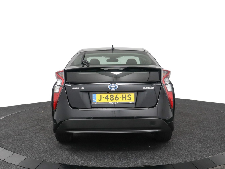 Toyota Prius - 1.8 Dark Edition 39