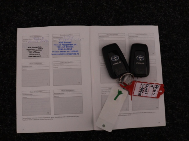 Toyota Prius - 1.8 Dark Edition