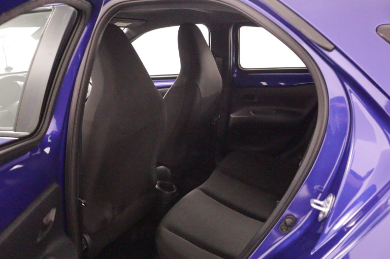 Toyota Aygo X - 1.0 VVT-i MT Play 18