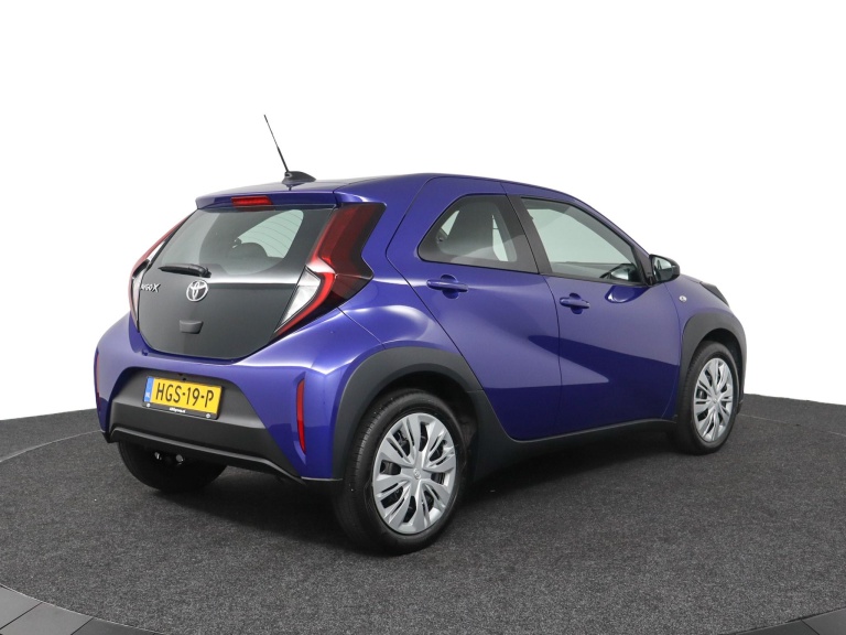 Toyota Aygo X - 1.0 VVT-i MT Play 2