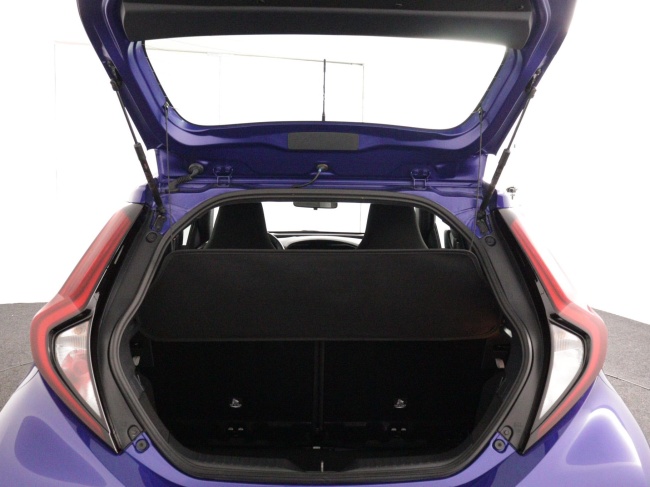 Toyota Aygo X - 1.0 VVT-i MT Play