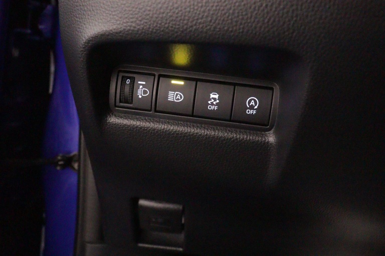 Toyota Aygo X - 1.0 VVT-i MT Play 28