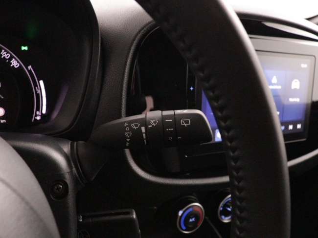 Toyota Aygo X - 1.0 VVT-i MT Play