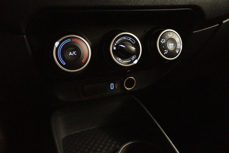 Toyota Aygo X - 1.0 VVT-i MT Play 7