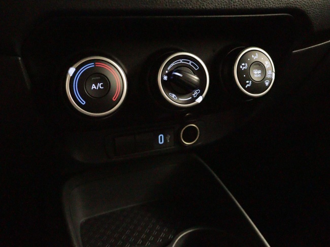 Toyota Aygo X - 1.0 VVT-i MT Play