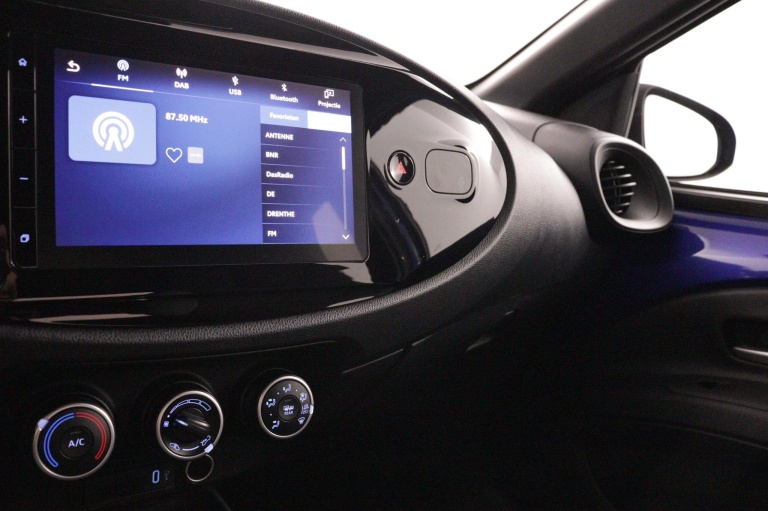 Toyota Aygo X - 1.0 VVT-i MT Play 8