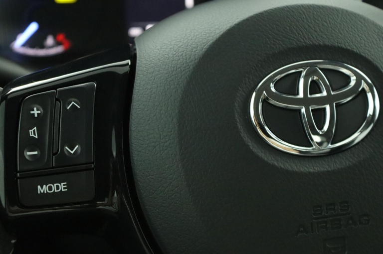 Toyota Yaris - 1.5 Hybrid Active 19