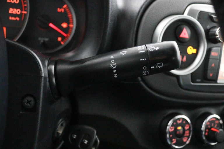 Toyota Yaris - 1.0 VVT-i Aspiration 21