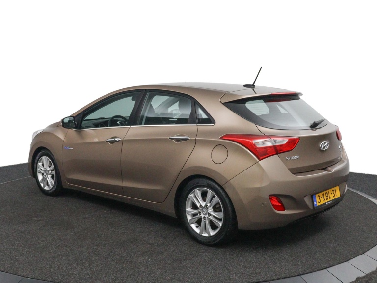 Hyundai i30 - 1.6 GDI i-Catcher 12
