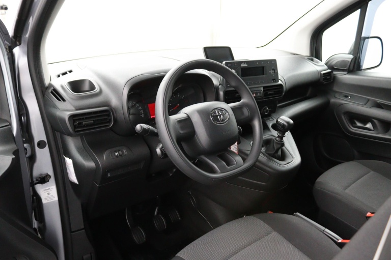 Toyota PROACE CITY - 1.2 Turbo Cool Comfort 10