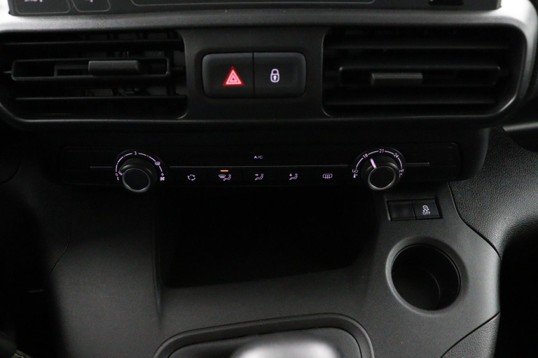 Toyota PROACE CITY - 1.2 Turbo Cool Comfort 16