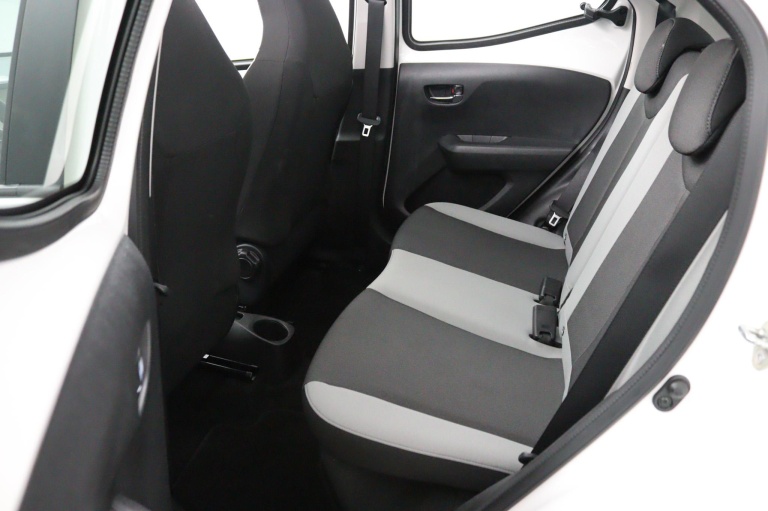 Toyota Aygo - 1.0 VVT-i x-wave 12