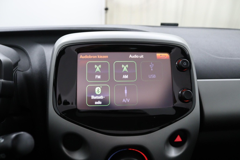 Toyota Aygo - 1.0 VVT-i x-wave 18