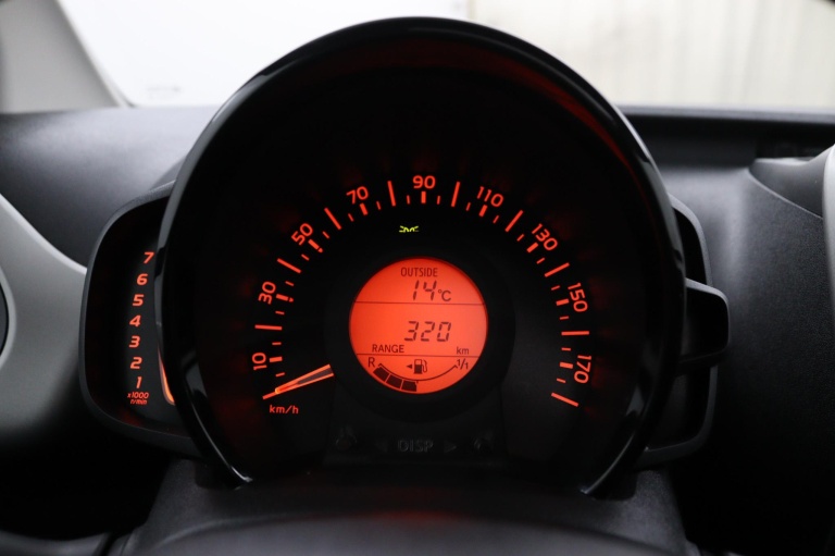 Toyota Aygo - 1.0 VVT-i x-wave 24