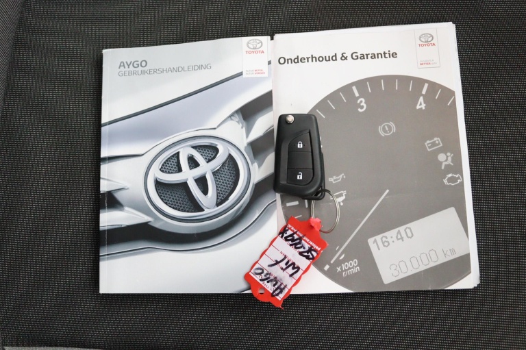 Toyota Aygo - 1.0 VVT-i x-wave 27