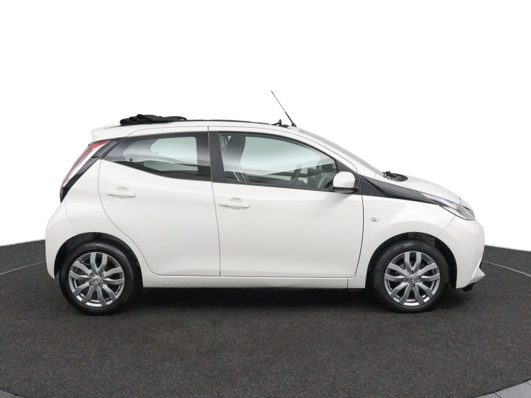 Toyota Aygo - 1.0 VVT-i x-wave 6