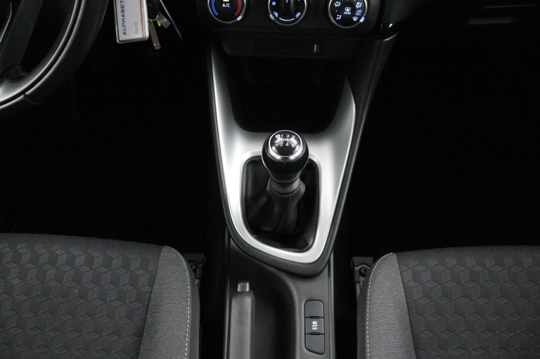 Toyota Yaris - 1.5 VVT-i Active 26