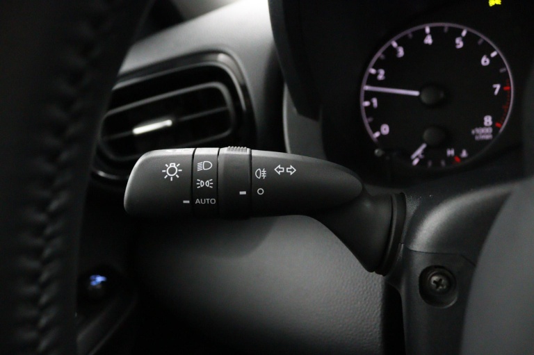 Toyota Yaris - 1.5 VVT-i Active 29