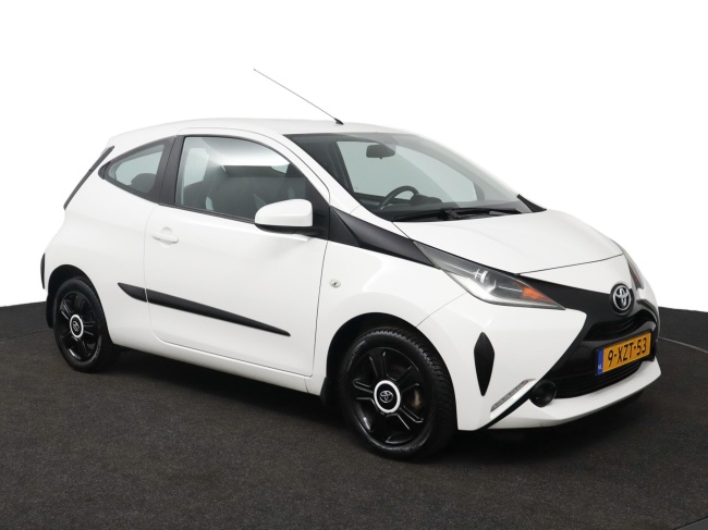 Toyota Aygo - 1.0 VVT-i x-play