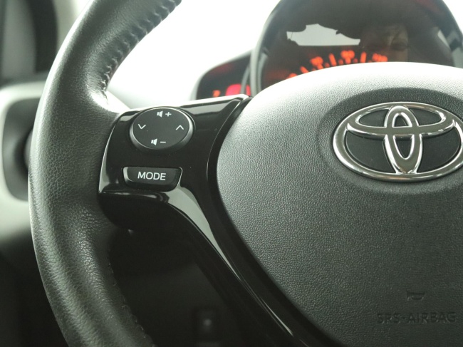 Toyota Aygo - 1.0 VVT-i x-play