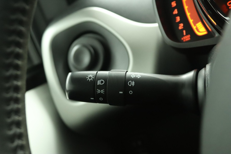 Toyota Aygo - 1.0 VVT-i x-play 26