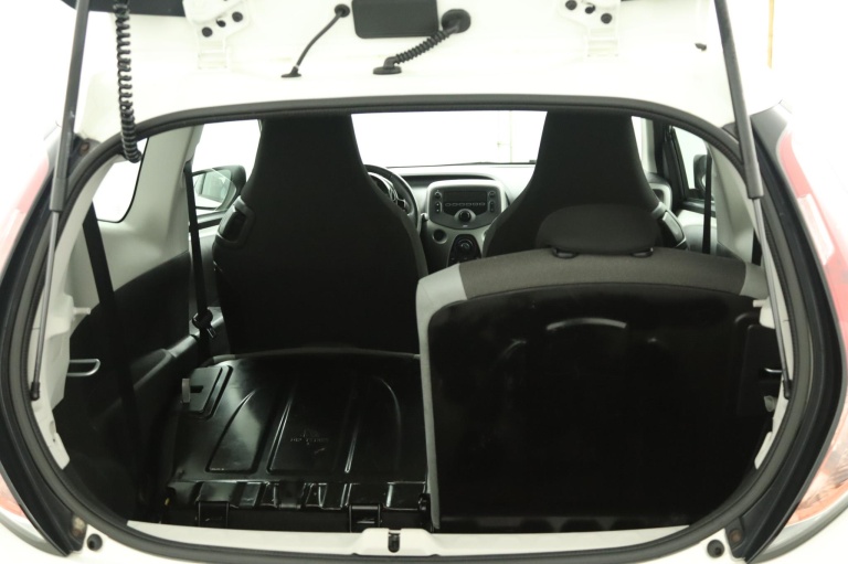 Toyota Aygo - 1.0 VVT-i x-play 30