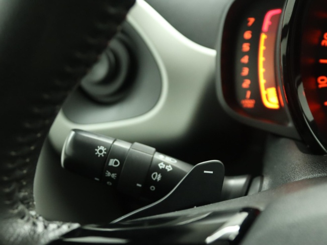 Toyota Aygo - 1.0 VVT-i x-play