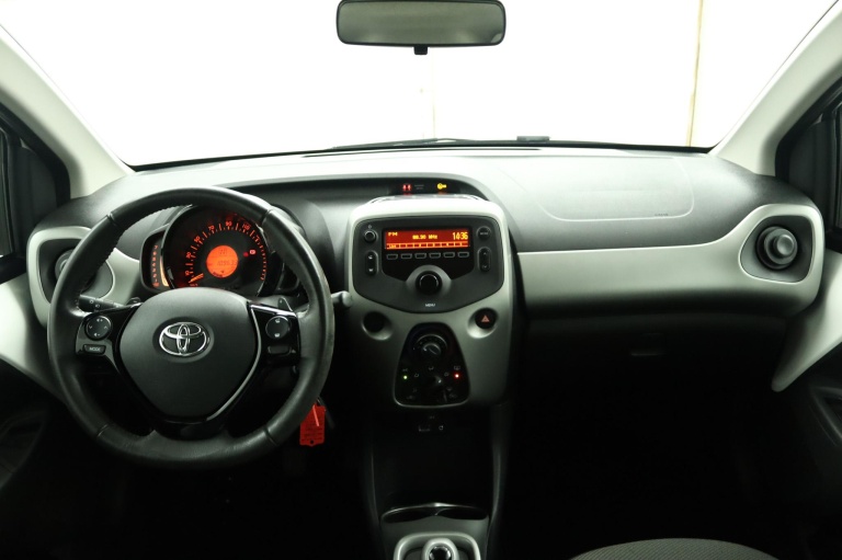 Toyota Aygo - 1.0 VVT-i x-play 4