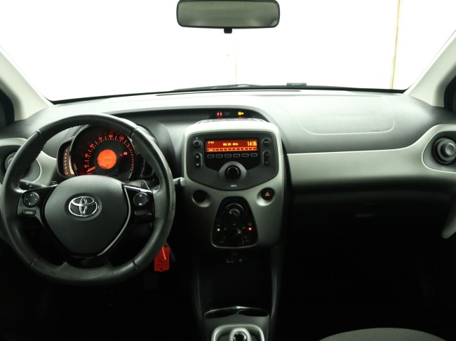Toyota Aygo - 1.0 VVT-i x-play
