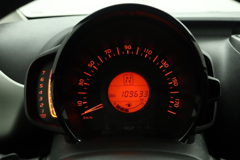 Toyota Aygo - 1.0 VVT-i x-play 6