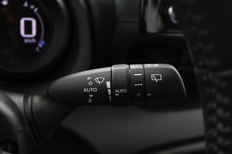 Toyota Yaris - 1.5 Hybrid Dynamic 30