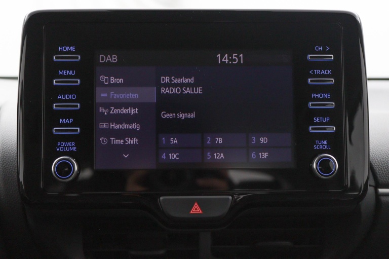Toyota Yaris - 1.5 Hybrid Dynamic 41