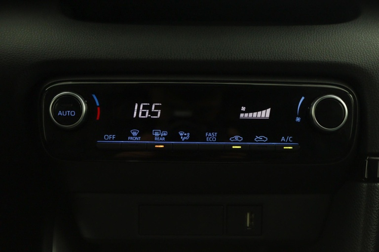 Toyota Yaris - 1.5 Hybrid Dynamic 7
