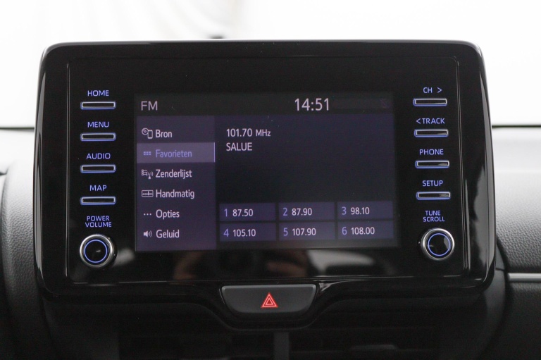 Toyota Yaris - 1.5 Hybrid Dynamic 8