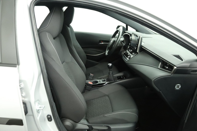 Toyota Corolla - 1.2 Turbo Active 22