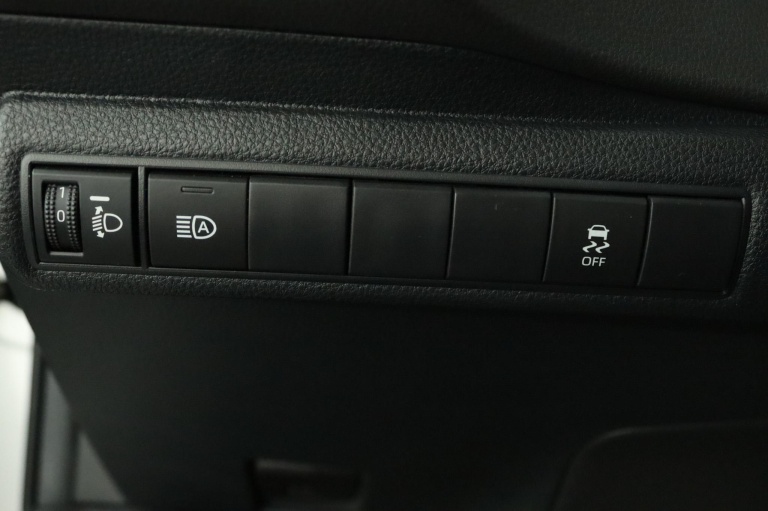 Toyota Corolla - 1.2 Turbo Active 29