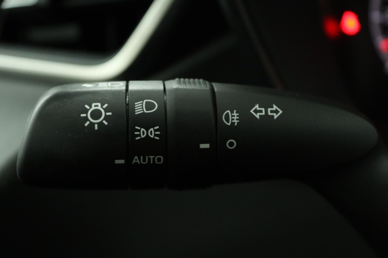 Toyota Corolla - 1.2 Turbo Active 30